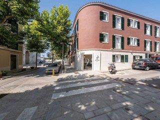 Es Castell - Hotel Victori